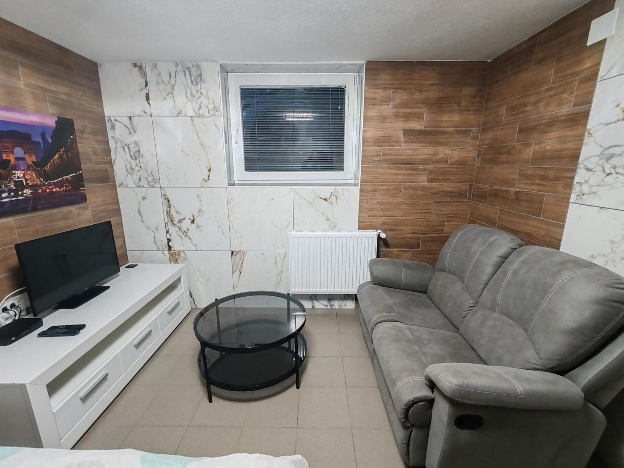 Apartments Malivojevic Zirovnica Kamer foto