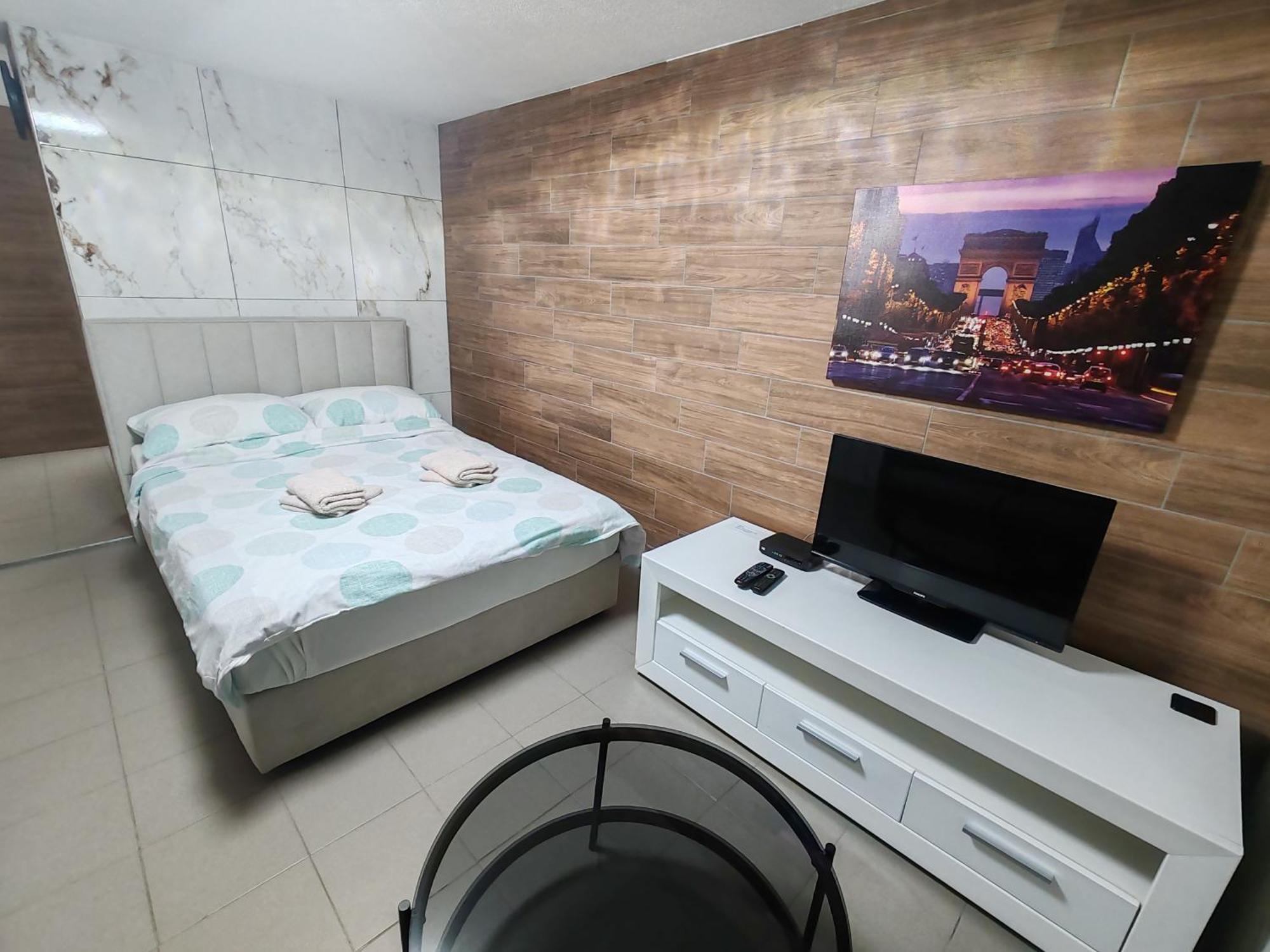 Apartments Malivojevic Zirovnica Kamer foto