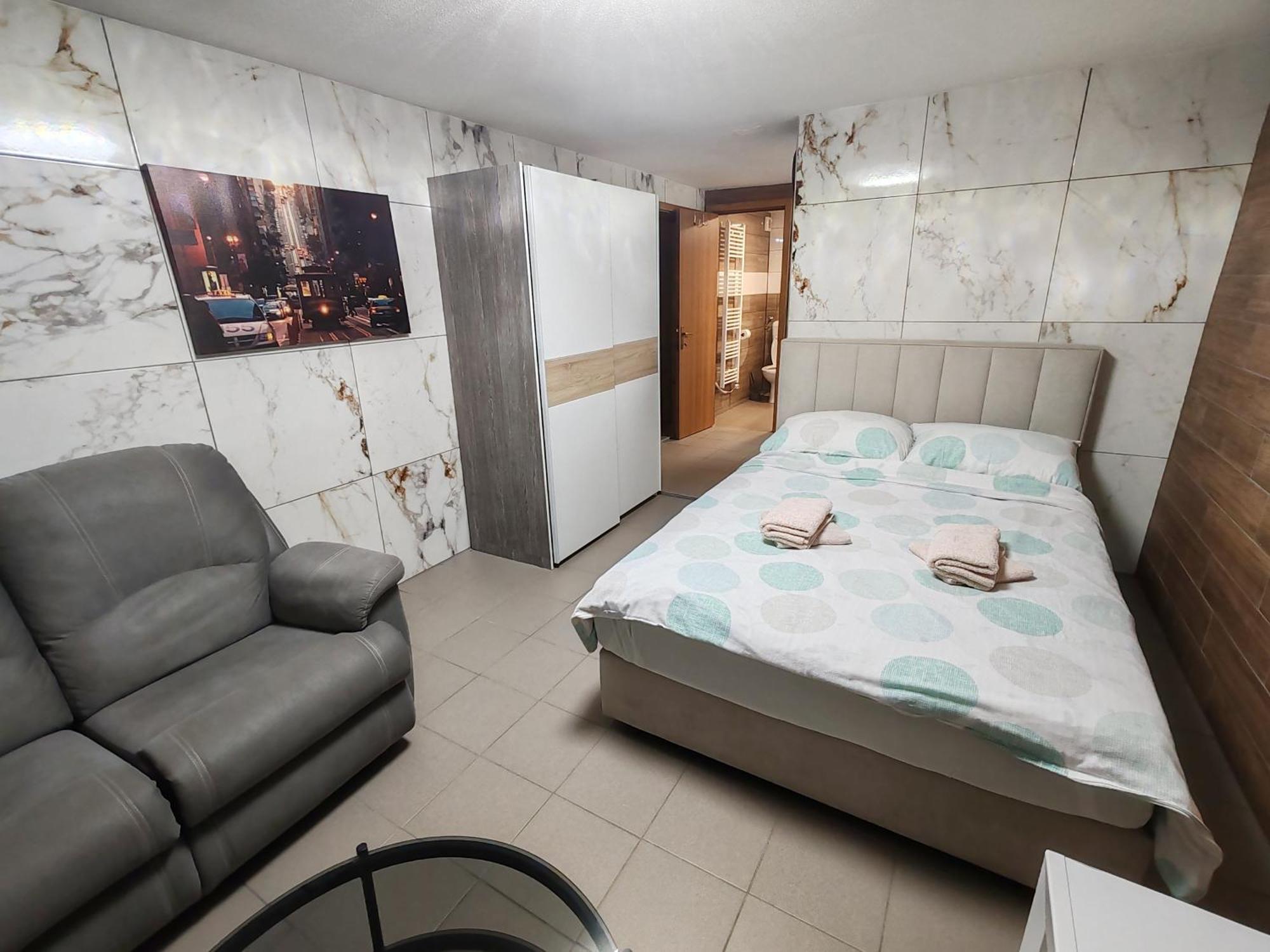 Apartments Malivojevic Zirovnica Kamer foto